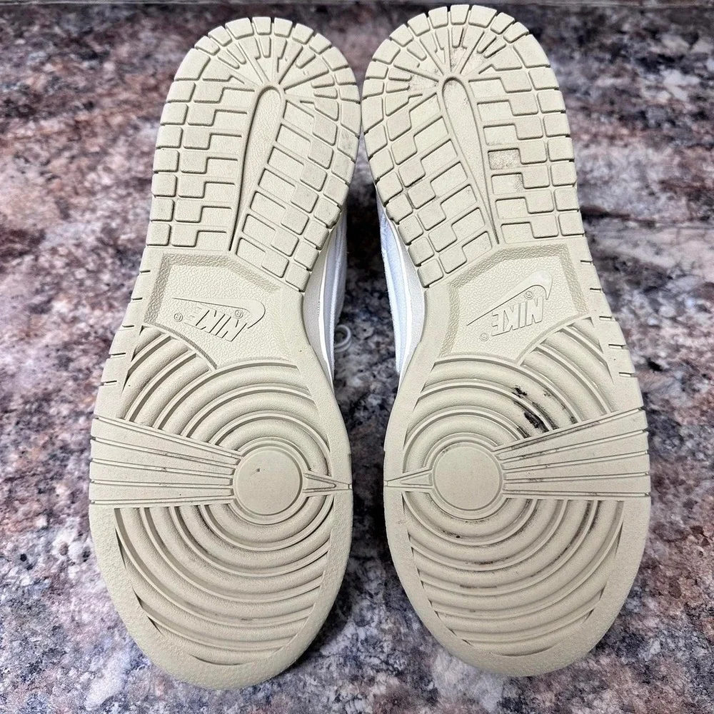 Nike dunk equality size 8